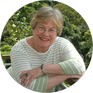 Lia Wyler - Brazilian translator