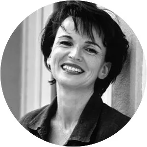 Liane Dirks - Author