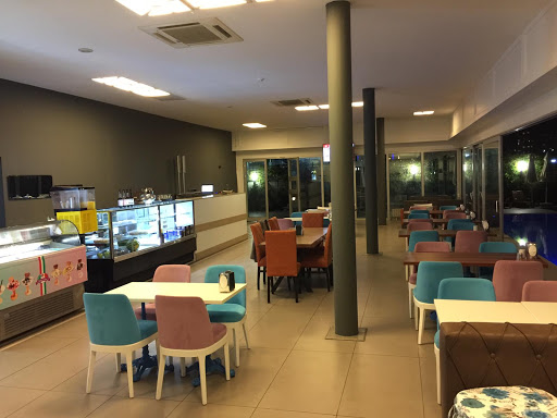 Life Cafe Restoran - Restaurant