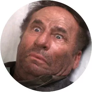 Life Stinks - 1991 ‧ Farce/Comedy-drama ‧ 1h 32m