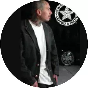 Lil' Corner - Musical artist