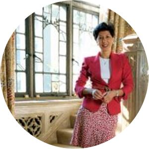 Lila Castellaneta photograph