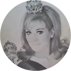 Lilian Atterer - Model