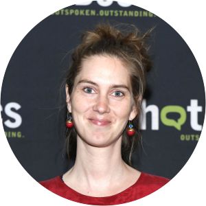 Lin Alluna photograph