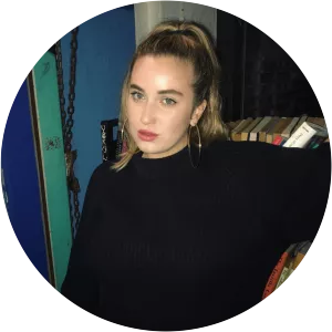 Lina Abascal - Writer