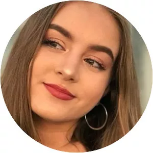 Lina Kuduzović - Slovenian singer