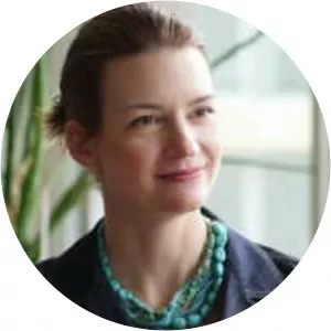 Linda Findley Kozlowski - CEO of Blue Apron