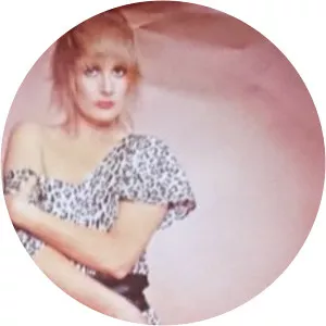 Linda Kelly - Musician