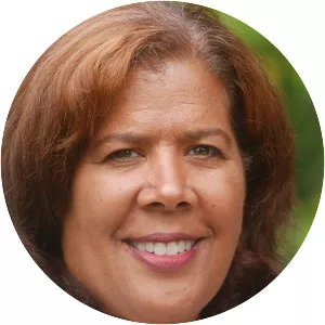 Linda S. Carter - Politician