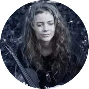 Linda Suter - Vocalist