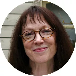 Linda Tubby - Author
