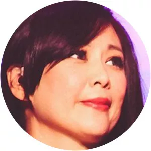 Linda Wong - Singer