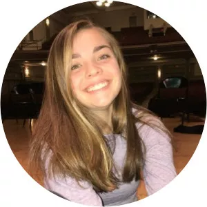 Lindsey Ahern - Actress