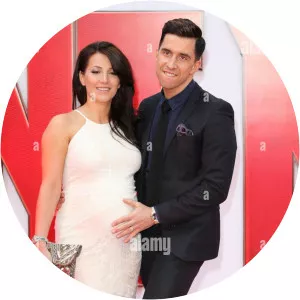 Lindsey Cole - Russell Kane's wife