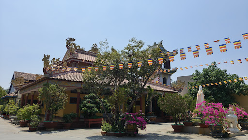 Linh Quang Pagoda