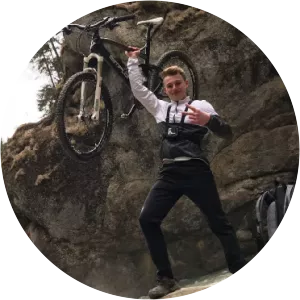 Linus Langer - Football player