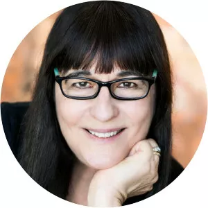 Lisa Cron photograph