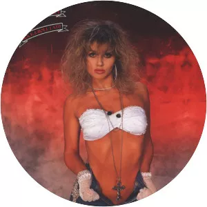 Lisa Dominique - Musical artist