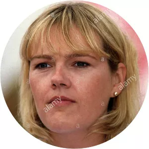 Lisa Geoghan - Actress