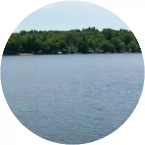 Little Alum Pond - Pond in Massachusetts