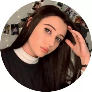 Liv Bevan photograph