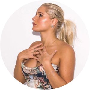 Liv Harland - YouTuber