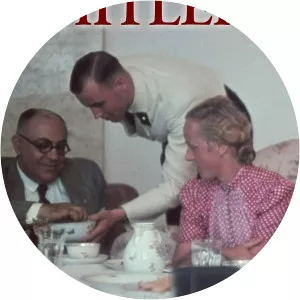 Living with HitlerSince 2021 - TV program