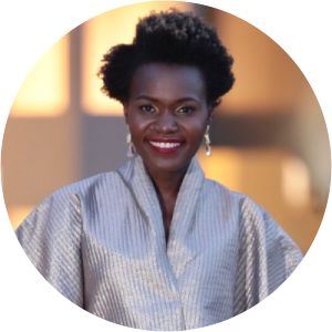 Liz Madowo photograph