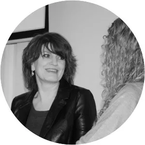 Liz OakleyBrown - Author