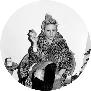 Liza Thorn - Actress