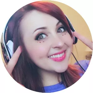 Lizz Robinett - Musical artist