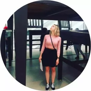 Lizzie Bassett - TV personality