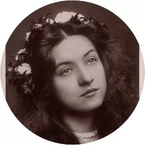 Lizzie Caswall Smith