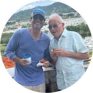 llama Quintino Figueroa photograph