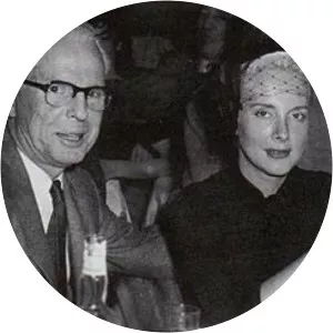 Llewella Humphreys photograph