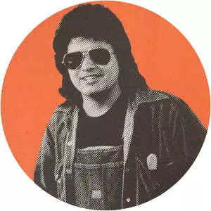 Lloyd Cheechoo - Musical artist