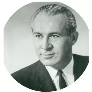 Lloyd Pettit
