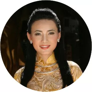 Loan Chau - Vietnamese-American singer