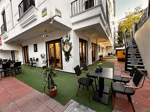 LOCAL HAIR STUDIO - Hairdresser in Istanbul