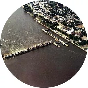 Lock and Dam No. 10 - 