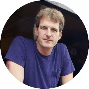 Locomotion: Dan Snow's History of Railways - TV series