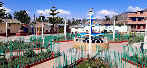 locroja Central Park - Park in Peru