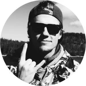 Logan Butler - Shay Carl's brother