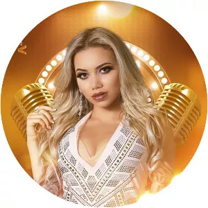 Loira Marrenta - Musical artist