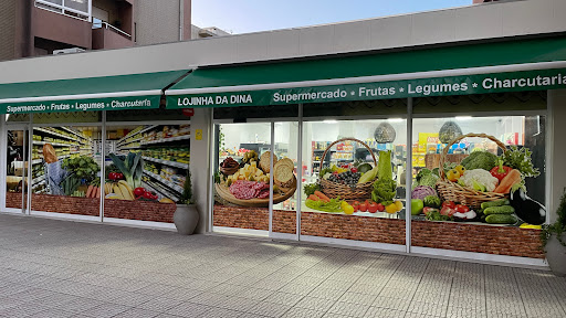 Lojinha da Dina - Produce market