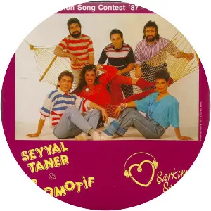 maria rita epik lokomotif photograph