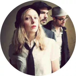 Lonely Drifter Karen