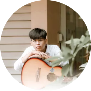 Long Non La - Musical artist