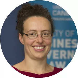 Lorana Bartels - Author