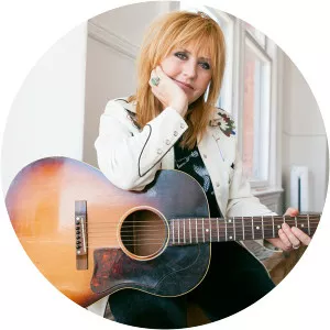 Lori Yates - Canadian singer-songwriter